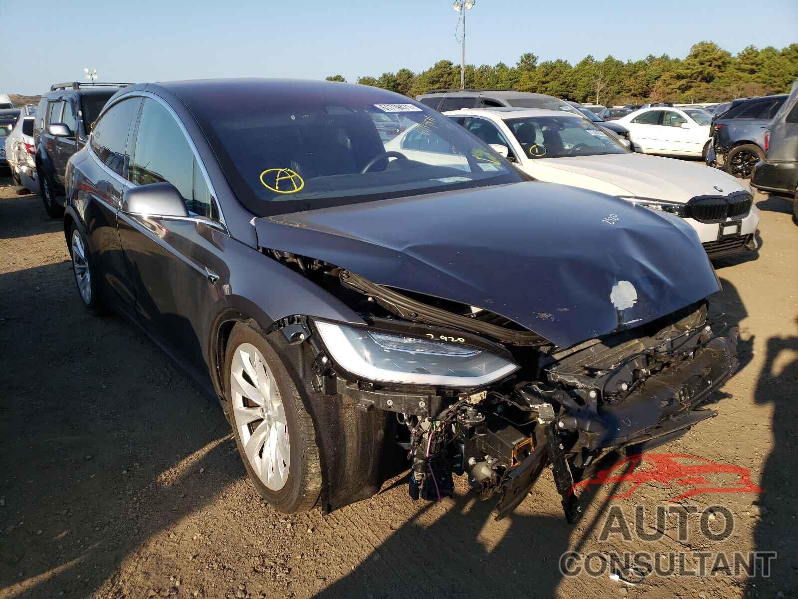 TESLA MODEL X 2017 - 5YJXCAE28HF052236