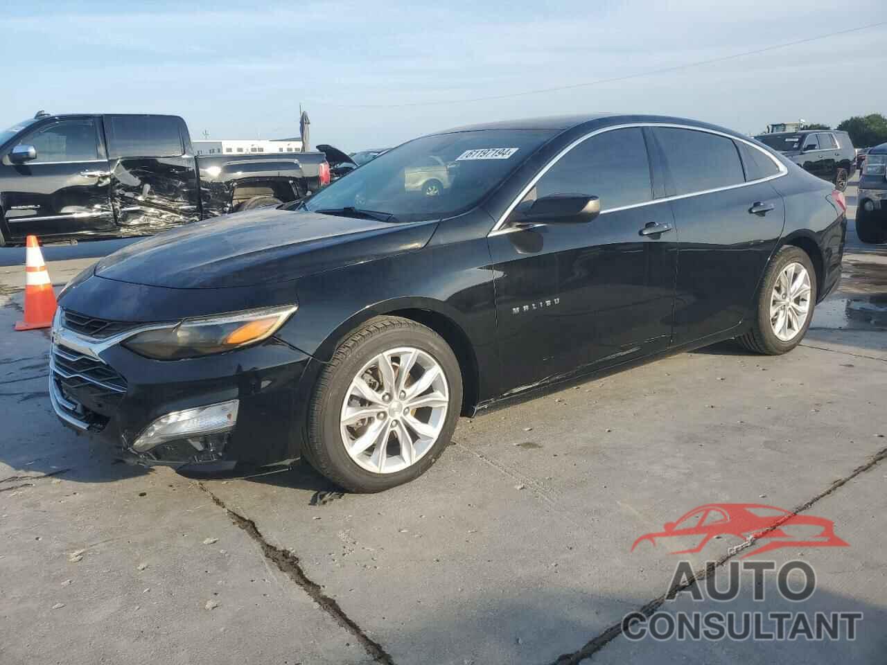 CHEVROLET MALIBU 2019 - 1G1ZD5ST5KF142269