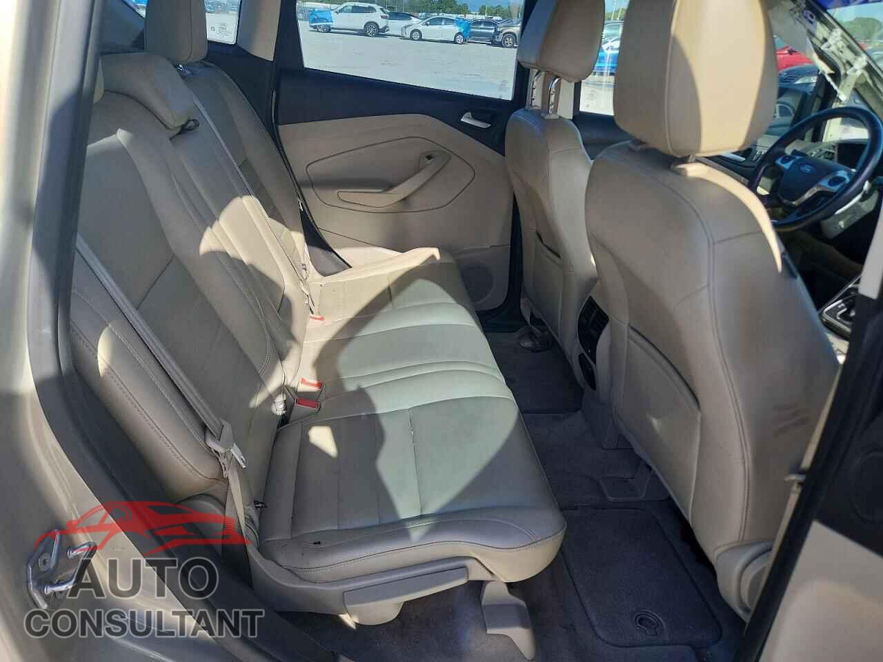 FORD CMAX 2015 - 1FADP5BU5FL107780