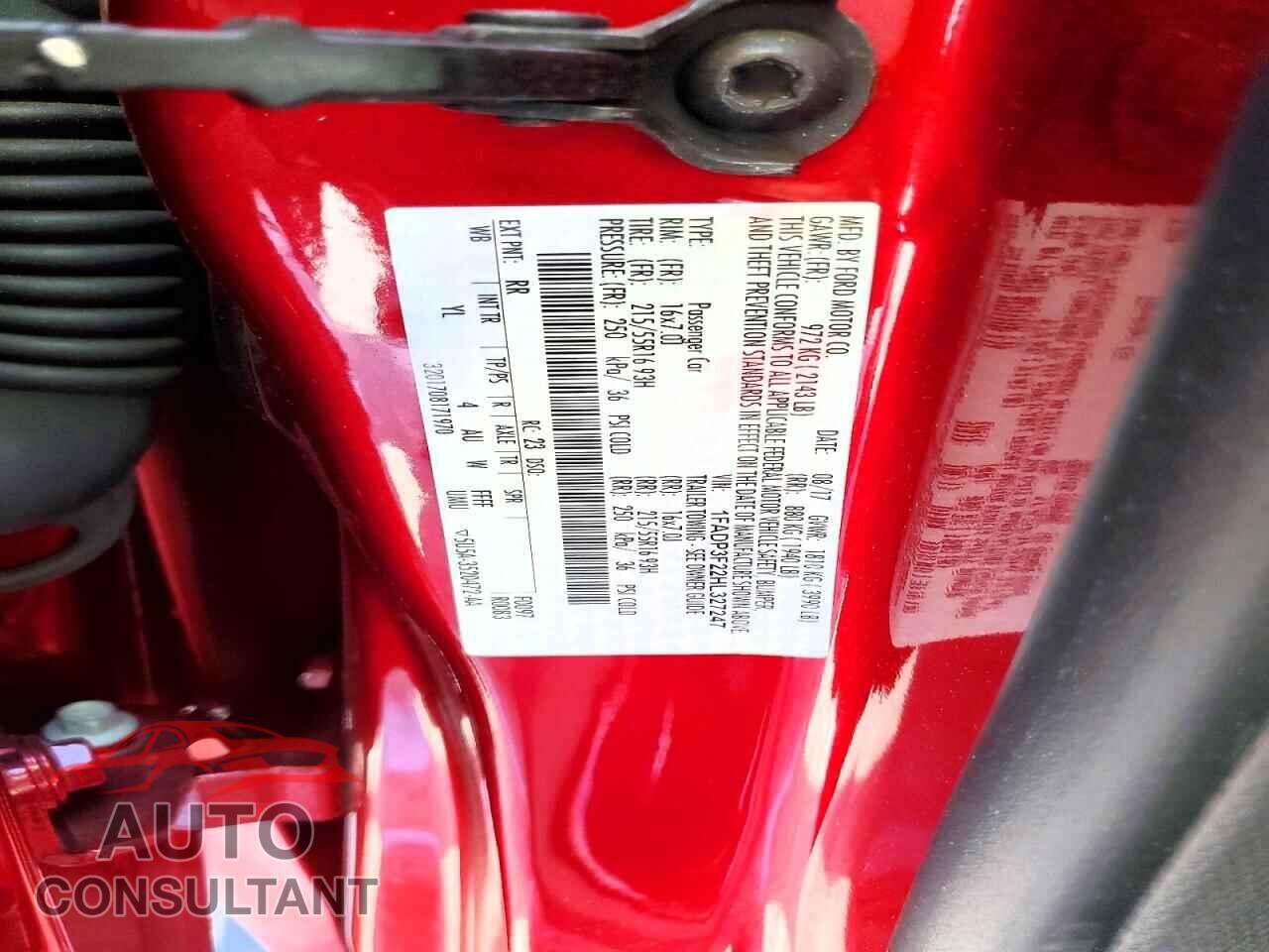 FORD FOCUS 2017 - 1FADP3F22HL327247