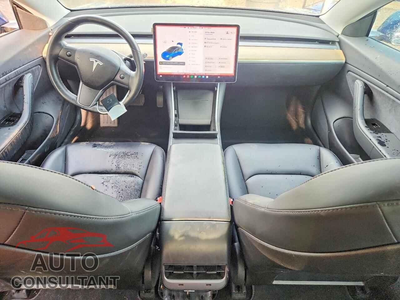 TESLA MODEL 3 2018 - 5YJ3E1EBXJF120454