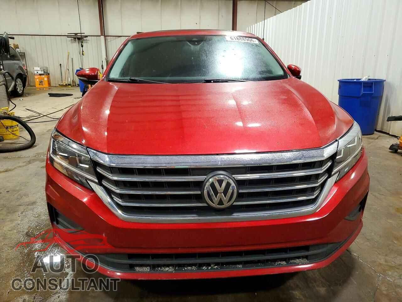 VOLKSWAGEN PASSAT 2021 - 1VWSA7A37MC003387