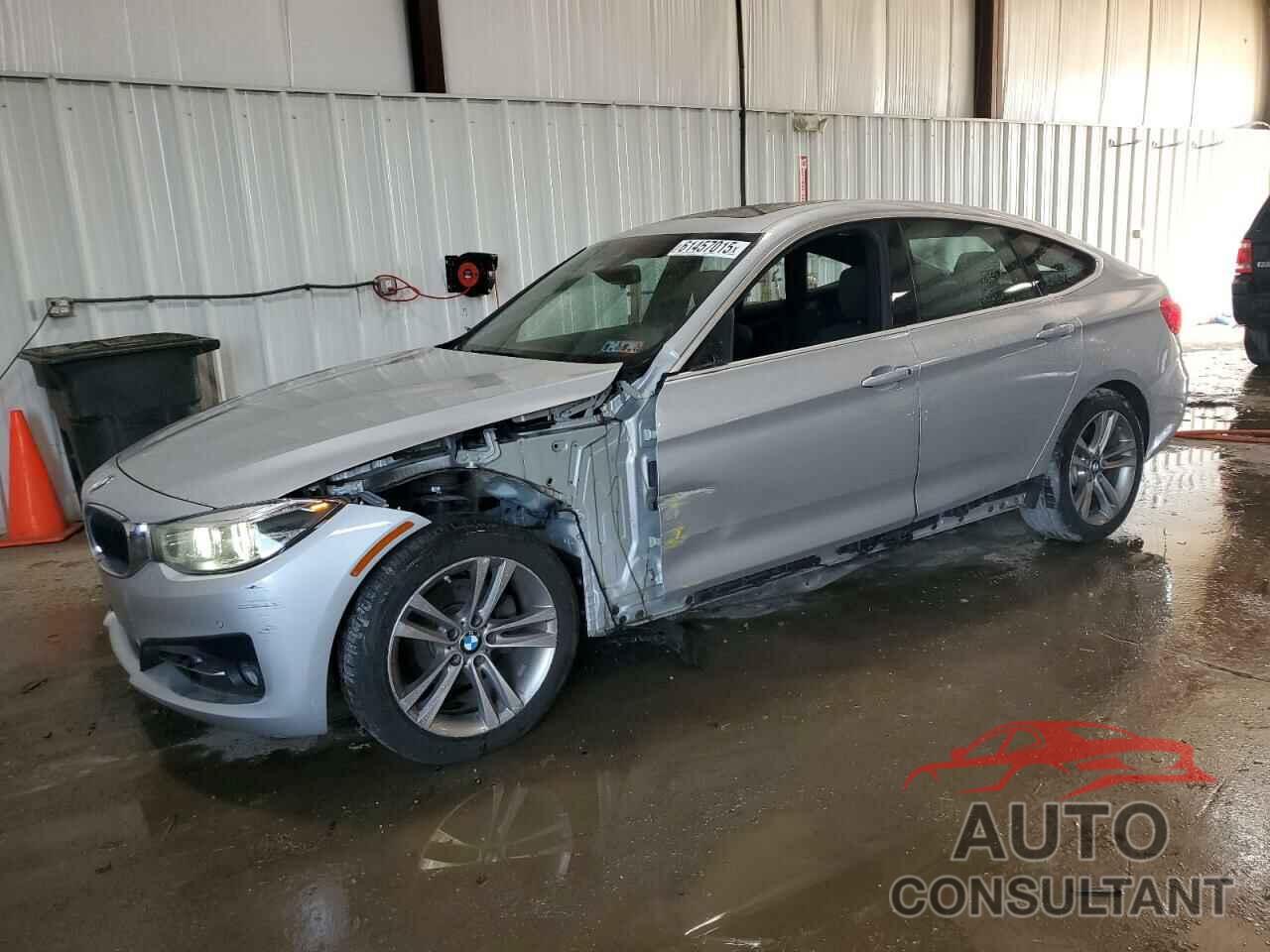 BMW 3 SERIES 2018 - WBA8Z9C52JG828741