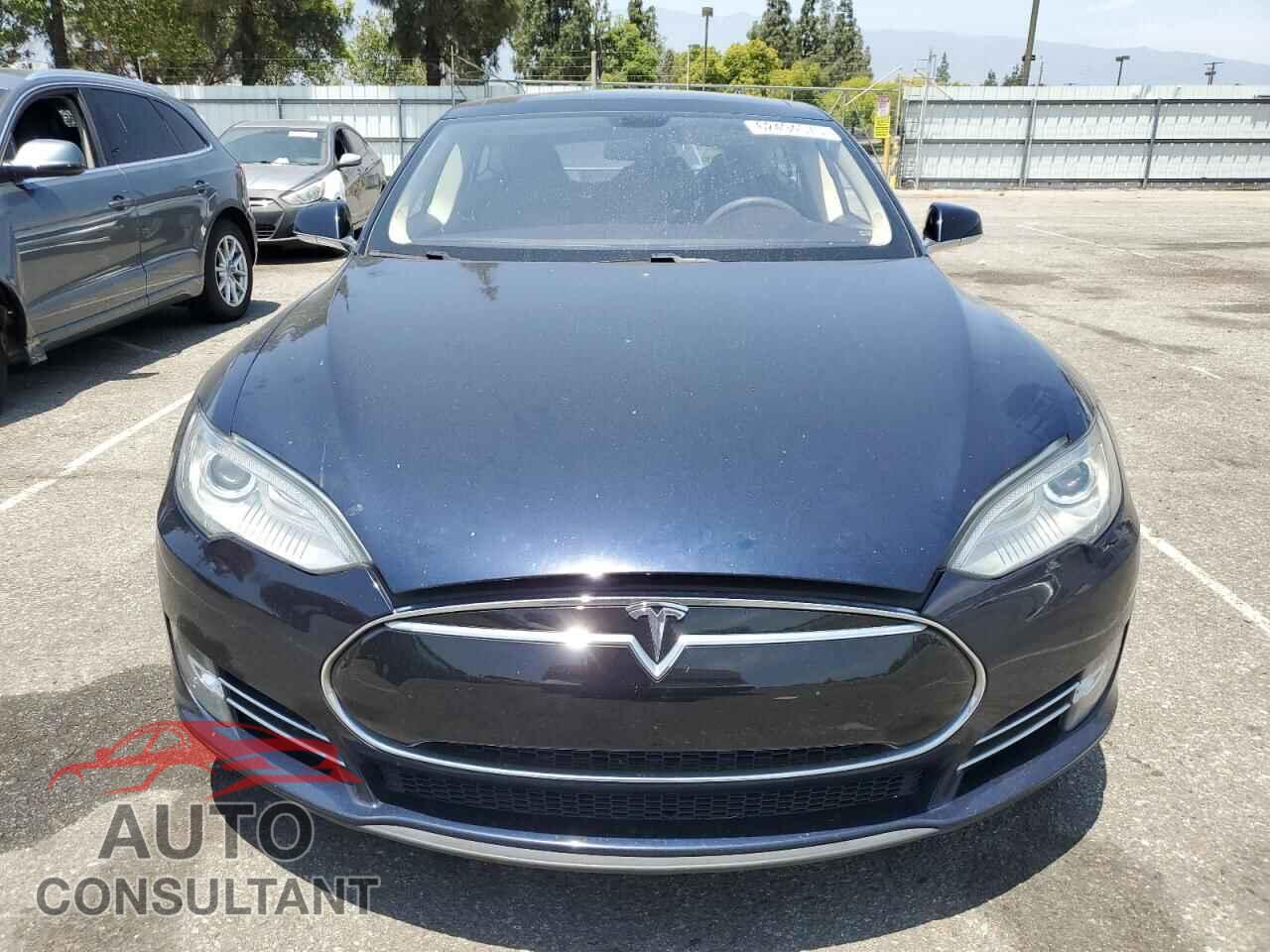TESLA MODEL S 2013 - 5YJSA1CN4DFP28253