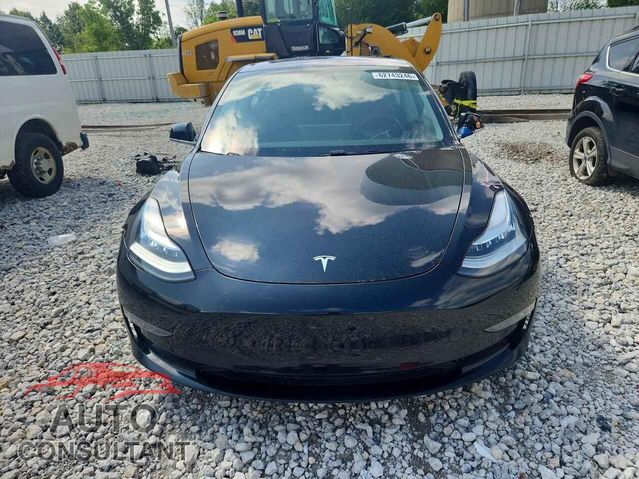 TESLA MODEL 3 2018 - 5YJ3E1EB7JF115714