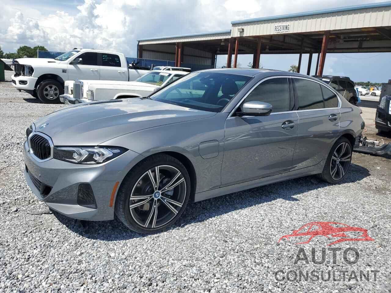 BMW 3 SERIES 2024 - 3MW39FF05R8E87435