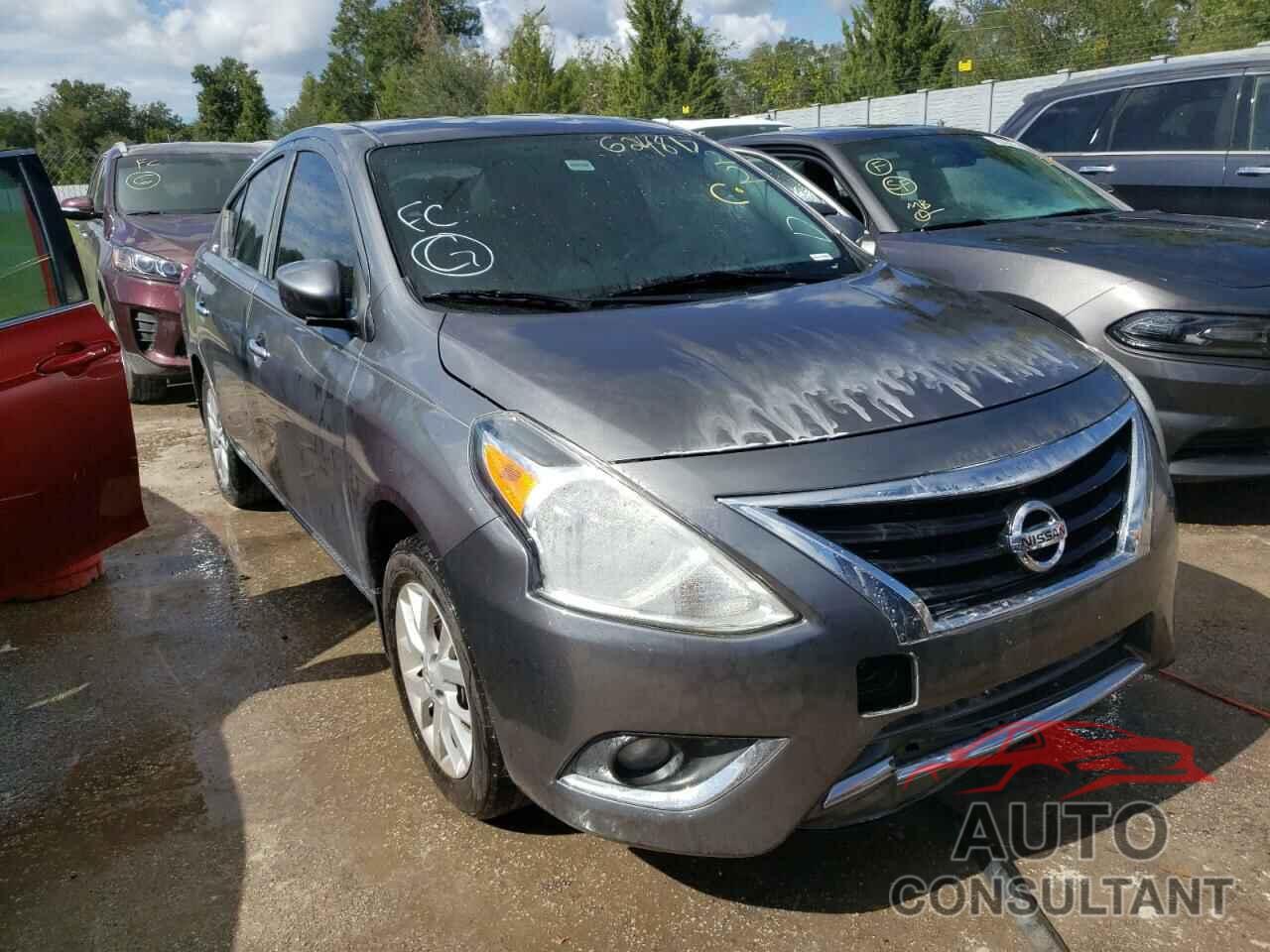 NISSAN VERSA 2017 - 3N1CN7AP3HL851424