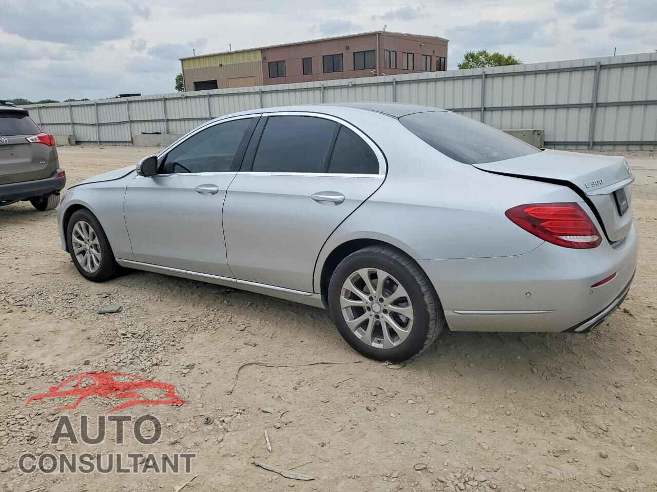 MERCEDES-BENZ E-CLASS 2017 - WDDZF4KB2HA101497