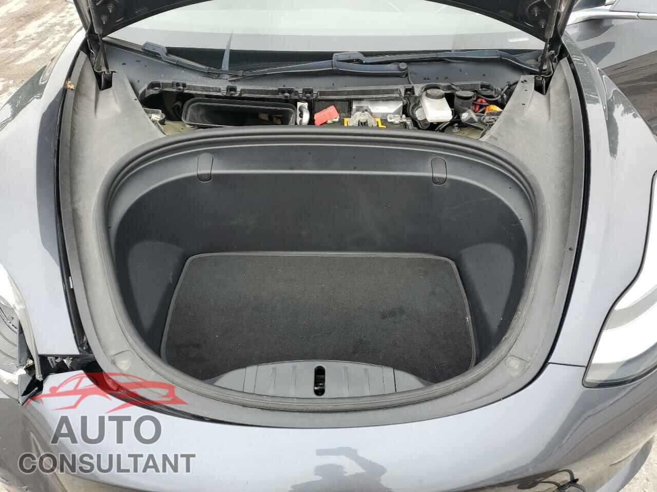 TESLA MODEL 3 2018 - 5YJ3E1EA4JF153389