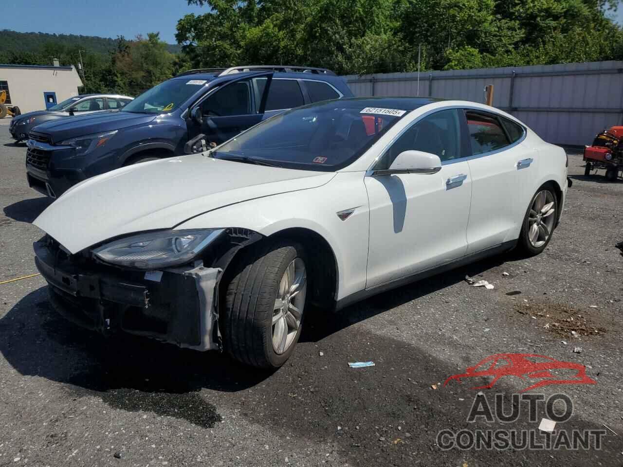 TESLA MODEL S 2013 - 5YJSA1DN0DFP18592