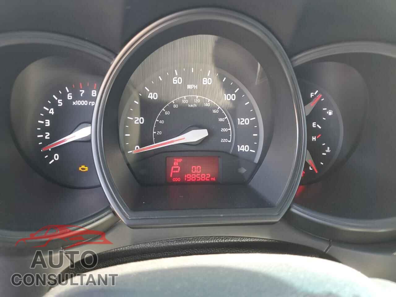 KIA RIO 2014 - KNADM4A32E6352830