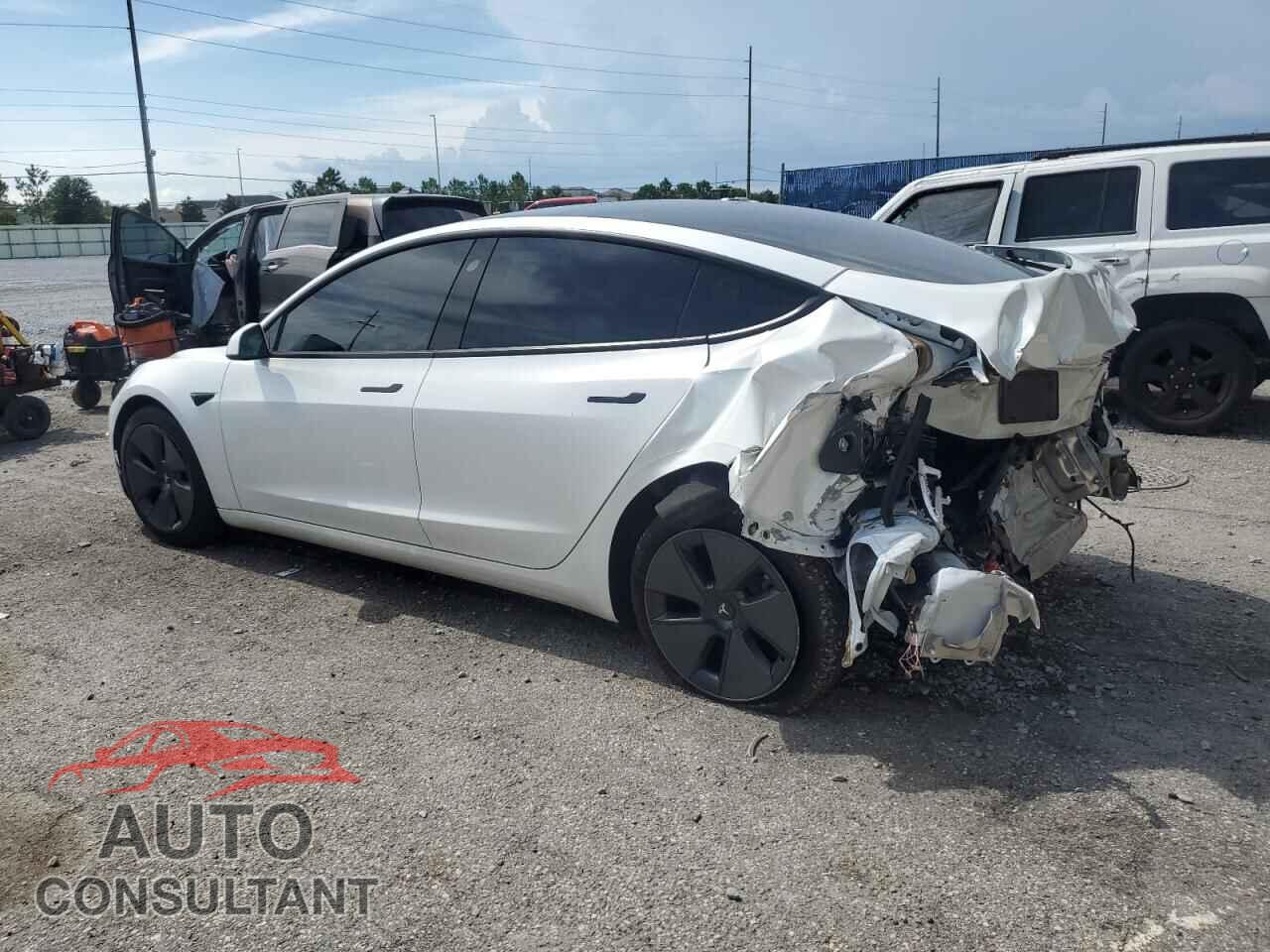 TESLA MODEL 3 2021 - 5YJ3E1EB4MF983478