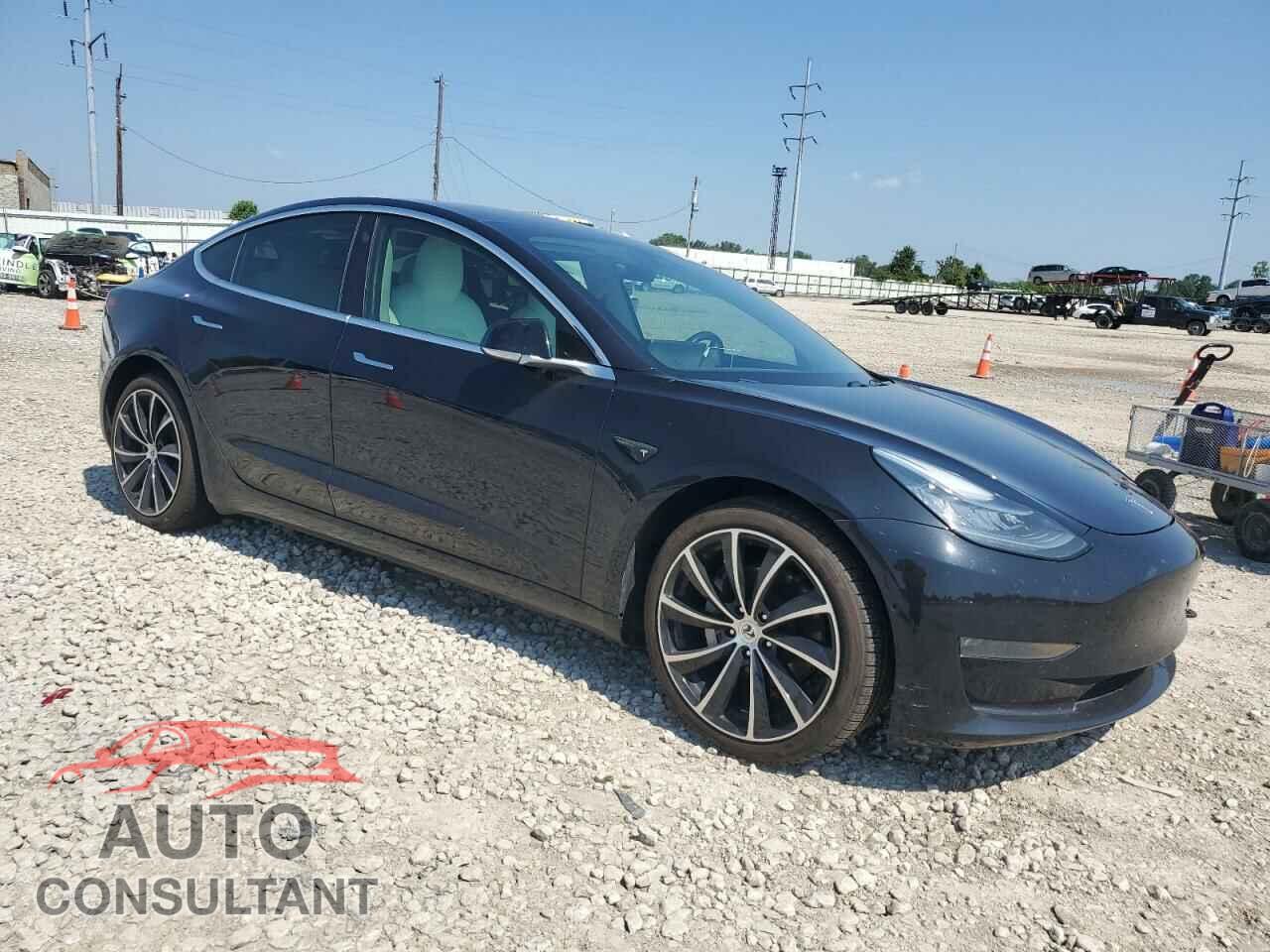 TESLA MODEL 3 2018 - 5YJ3E1EB8JF085512