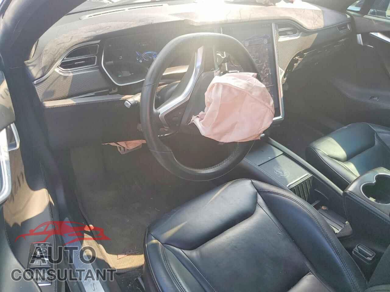 TESLA MODEL S 2015 - 5YJSA1E48FF116208