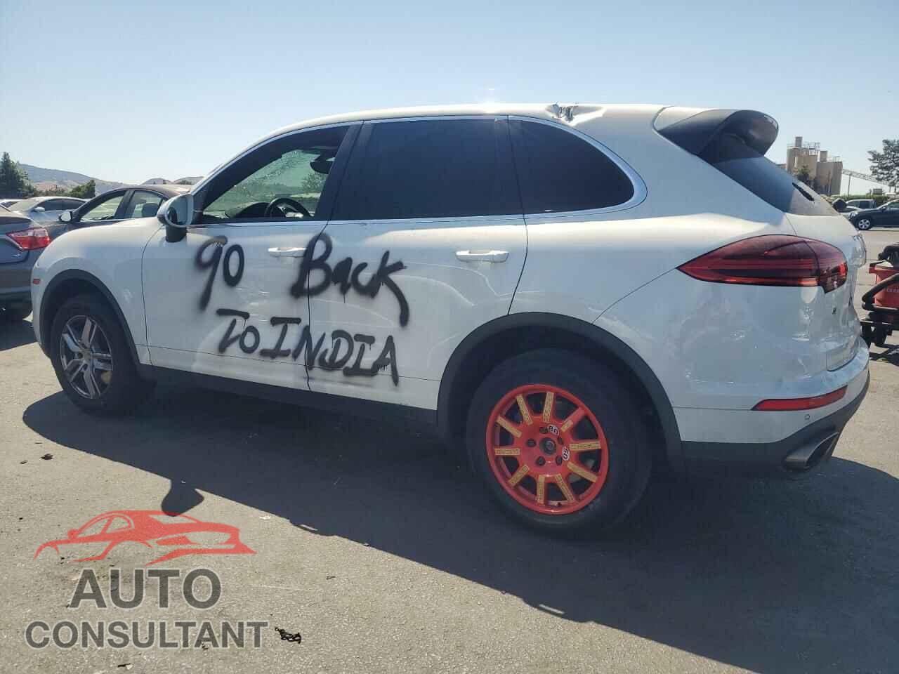 PORSCHE CAYENNE 2016 - WP1AA2A24GKA12193