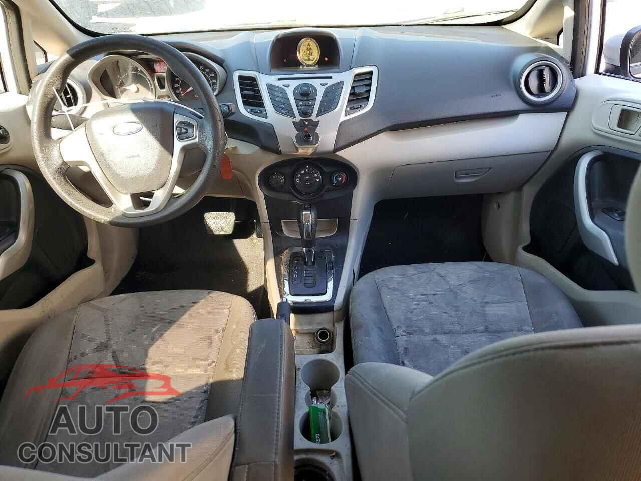 FORD FIESTA 2013 - 3FADP4EJ9DM208375
