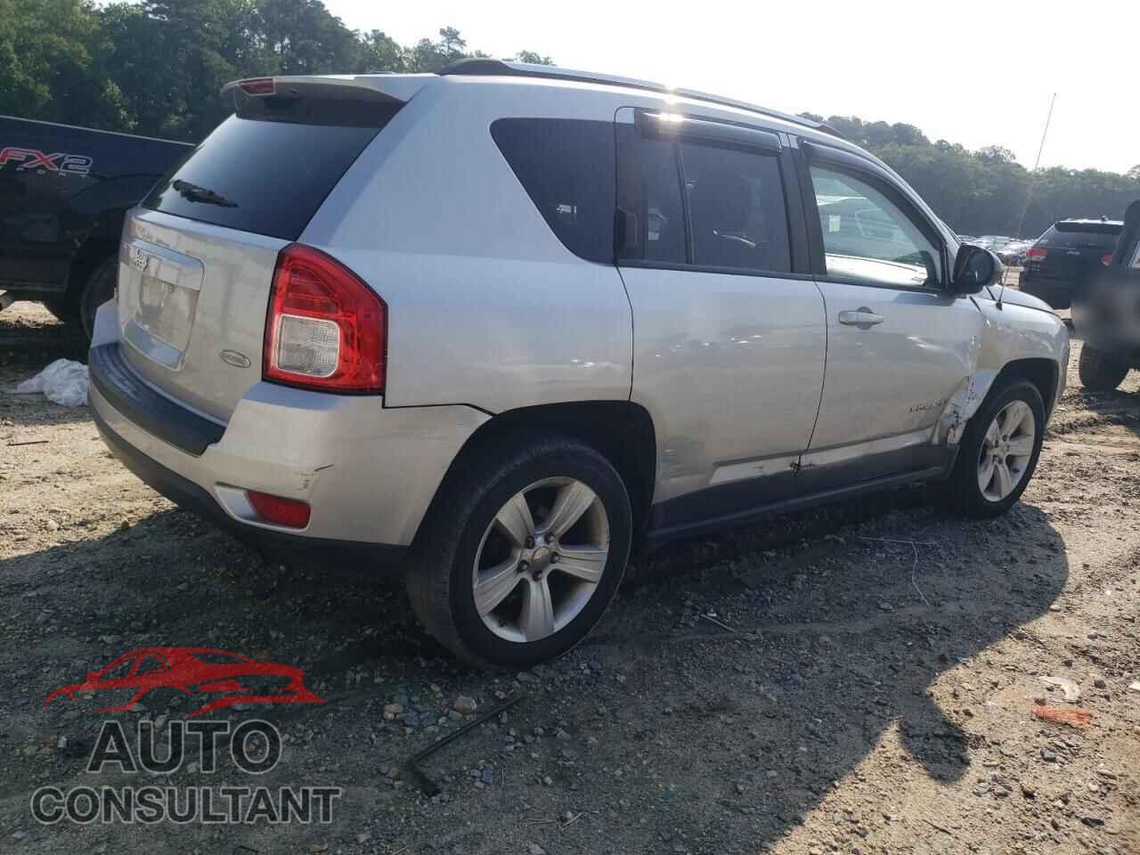 JEEP COMPASS 2011 - 1J4NF1FB2BD135425