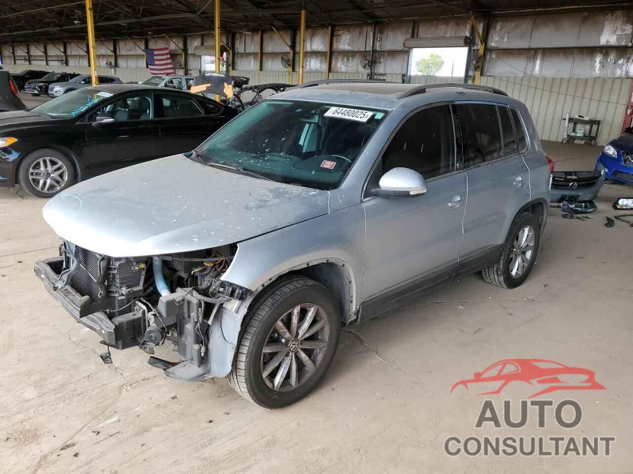 VOLKSWAGEN TIGUAN 2017 - WVGSV7AX9HK002727