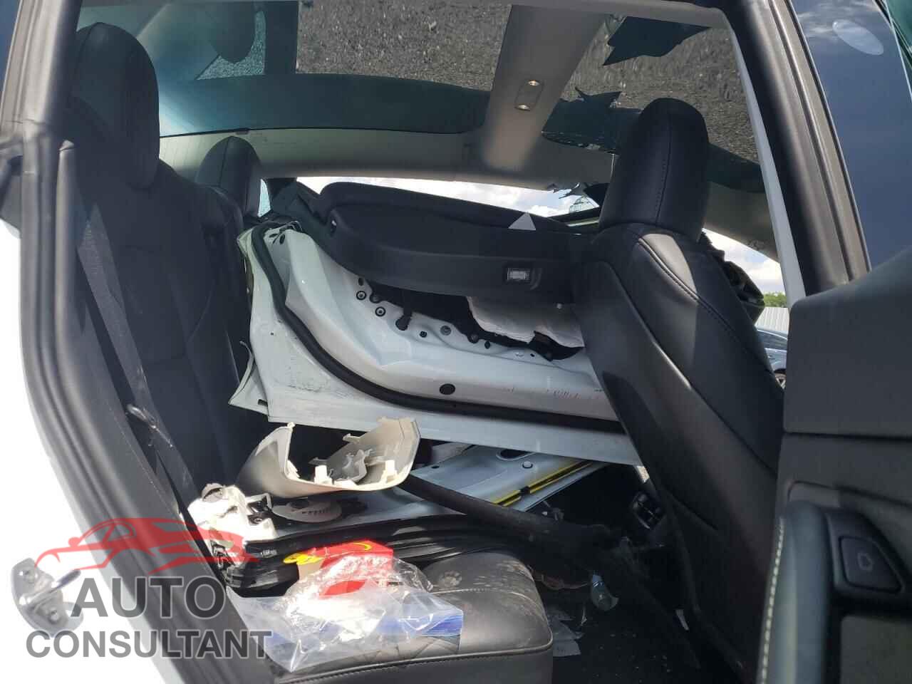 TESLA MODEL 3 2023 - 5YJ3E1EA1PF646746