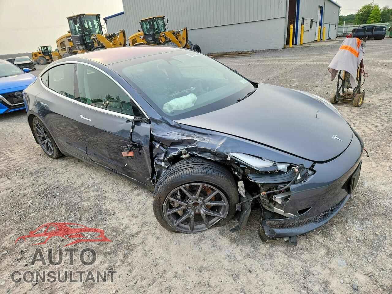 TESLA MODEL 3 2018 - 5YJ3E1EA2JF019075