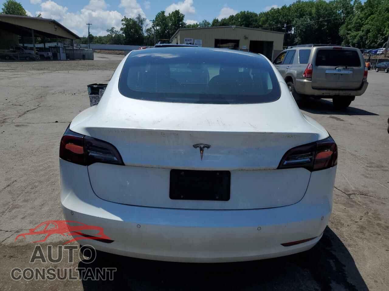 TESLA MODEL 3 2021 - 5YJ3E1EA4MF082702