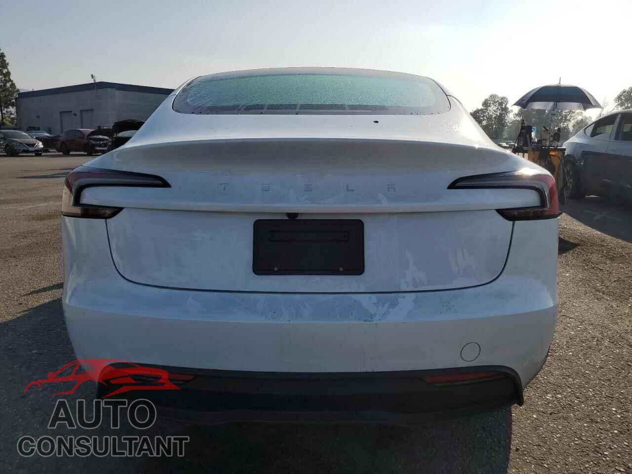 TESLA MODEL 3 2025 - 5YJ3E1EA3SF964912