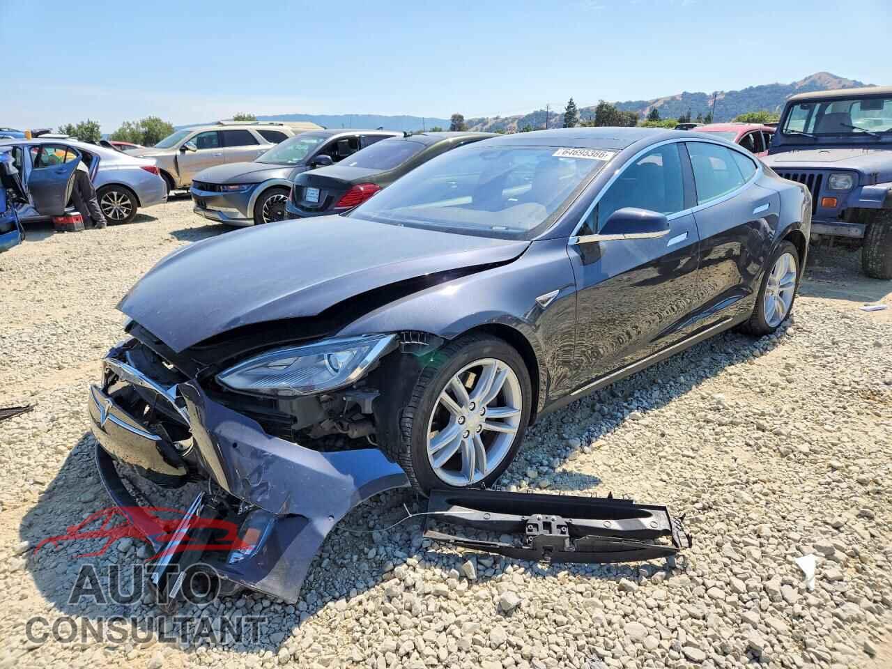 TESLA MODEL S 2015 - 5YJSA1E21FF111642