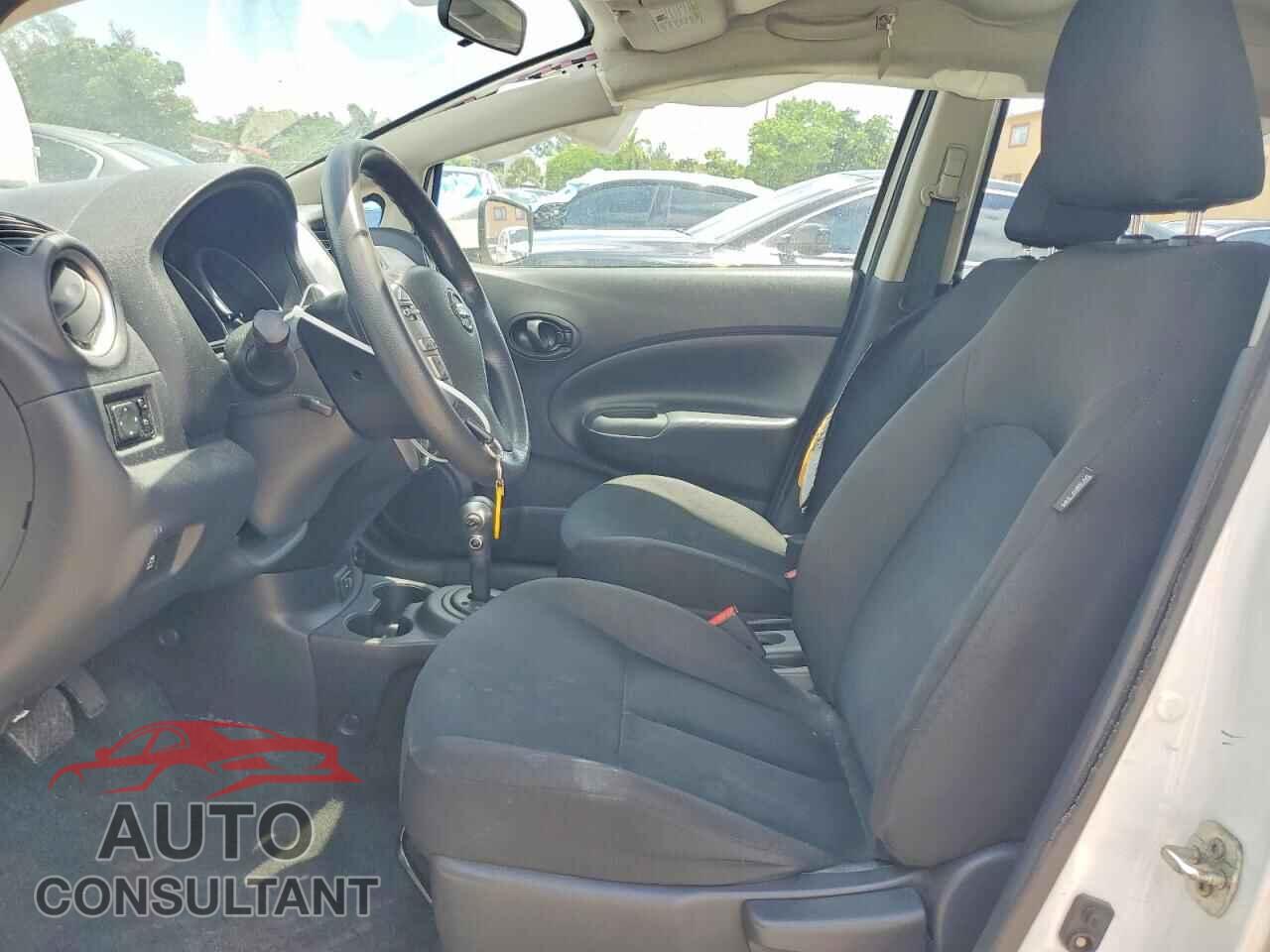 NISSAN VERSA 2019 - 3N1CE2CP6KL360014