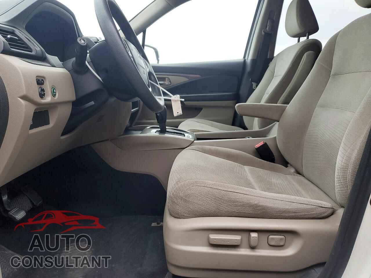 HONDA PILOT 2016 - 5FNYF6H32GB031006