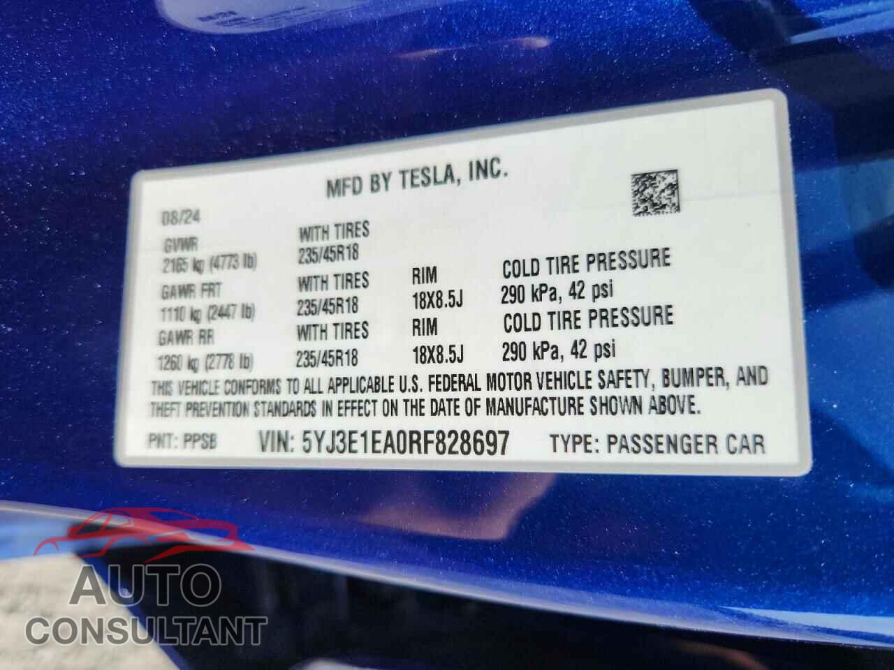 TESLA MODEL 3 2024 - 5YJ3E1EA0RF828697