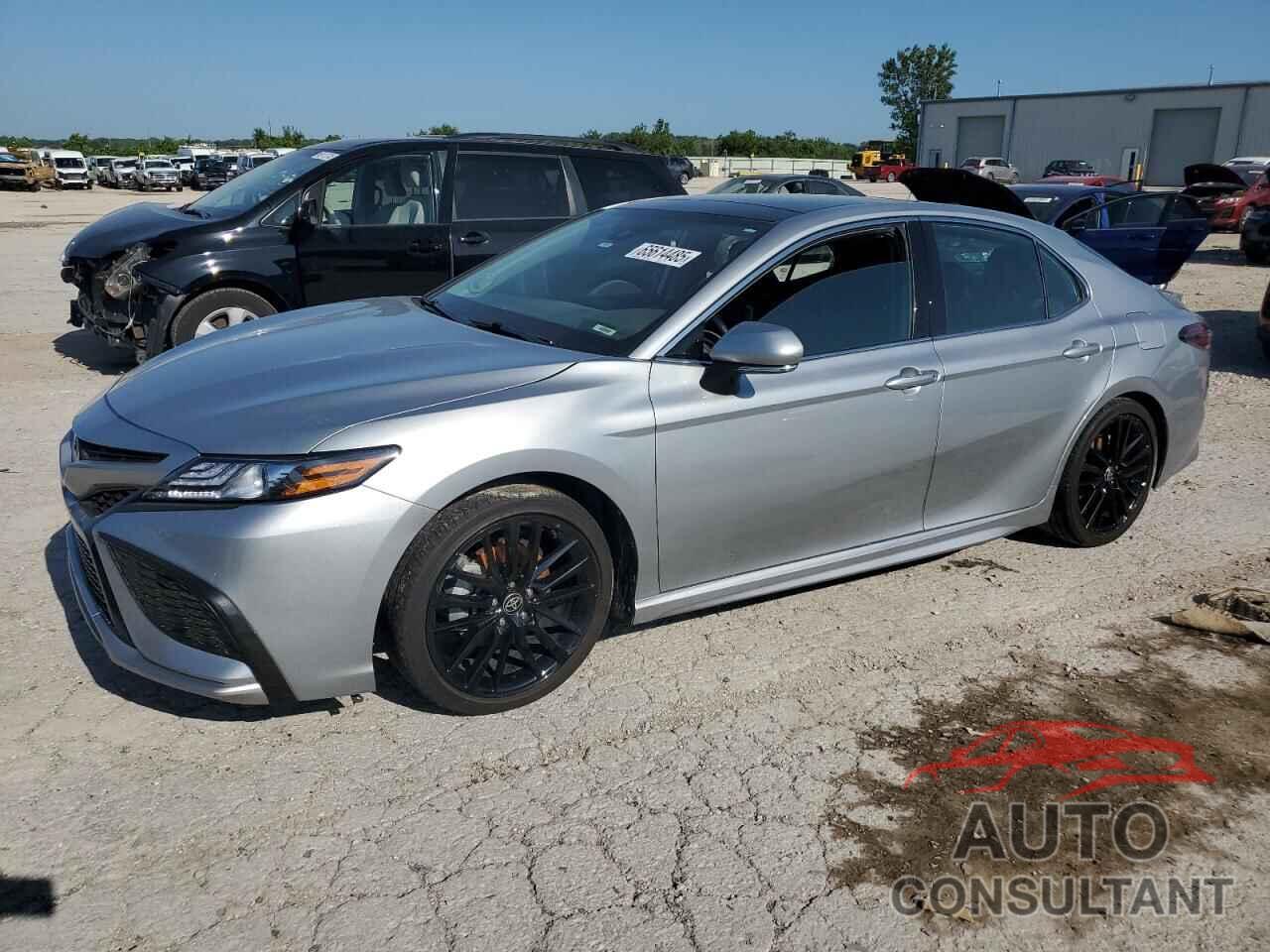 TOYOTA CAMRY 2024 - 4T1KZ1AK7RU090074