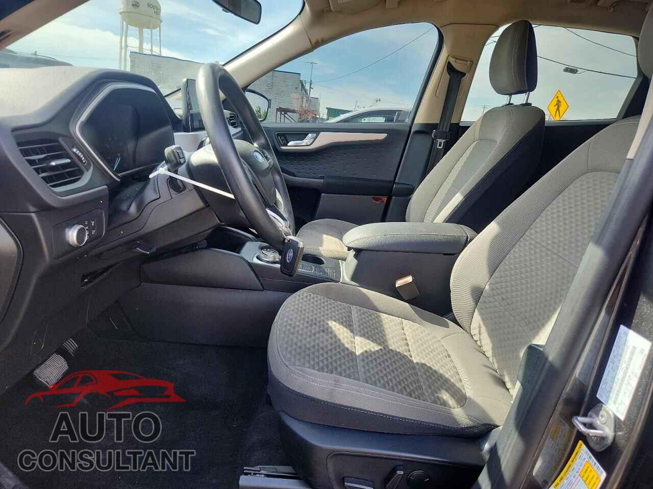 FORD ESCAPE 2020 - 1FMCU0G65LUA89309