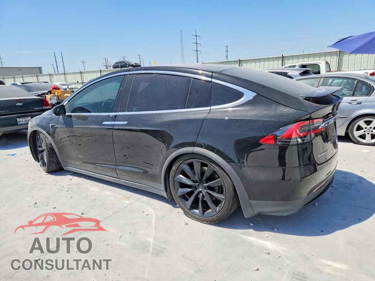 TESLA MODEL X 2017 - 5YJXCBE26HF043783