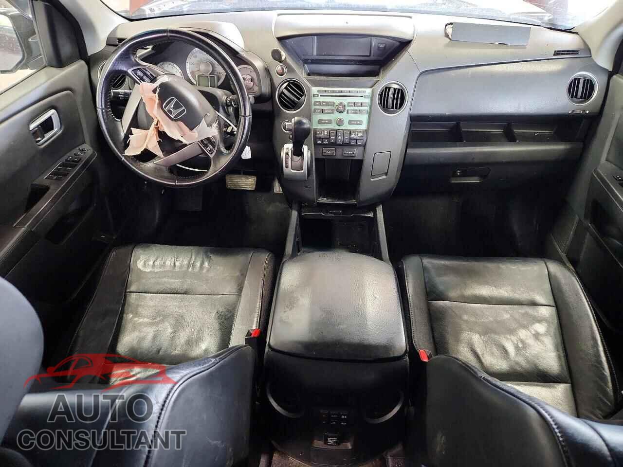 HONDA PILOT 2011 - 5FNYF4H59BB010152