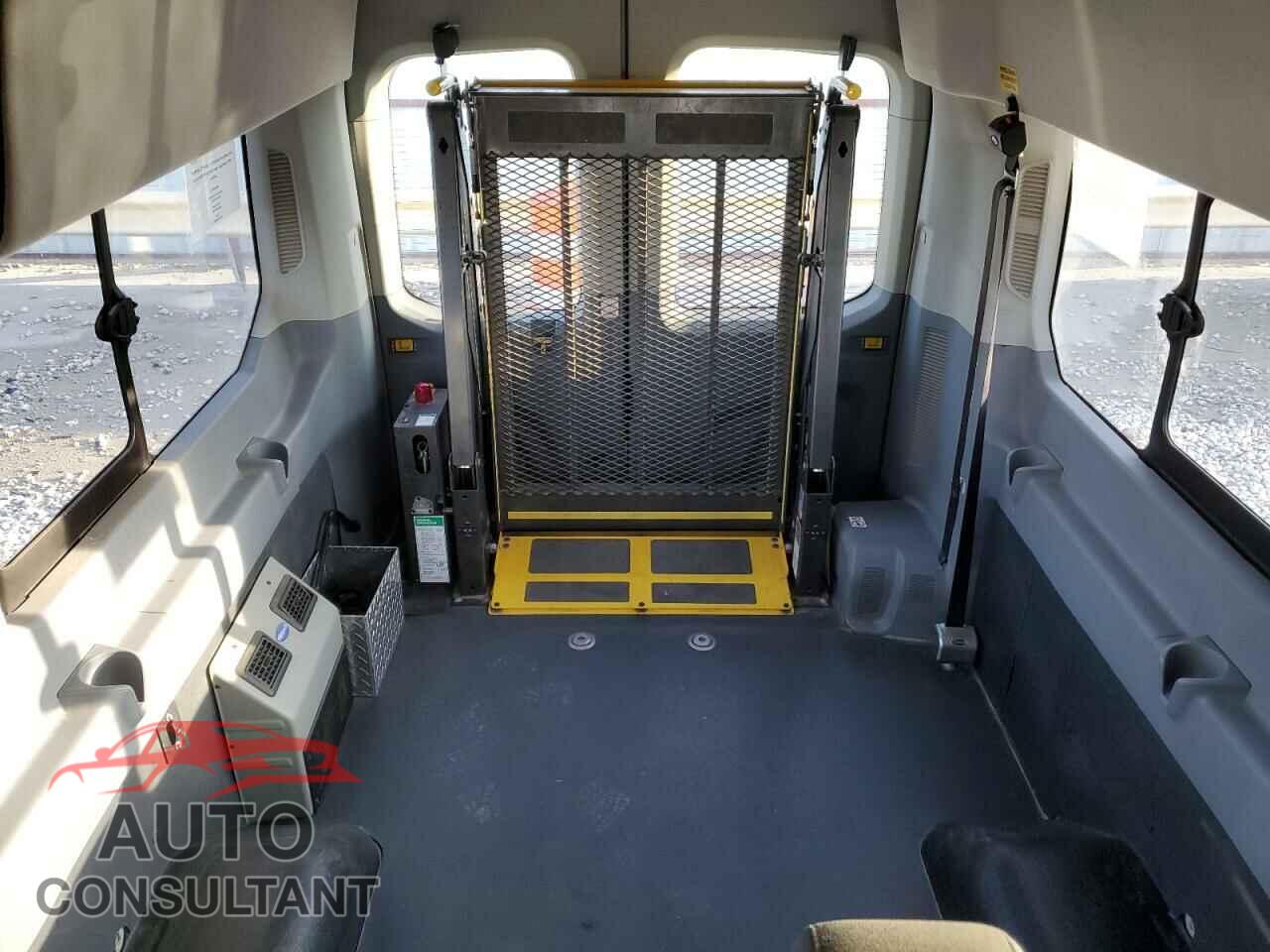 FORD TRANSIT 2017 - 1FBVU4XM9HKA90666
