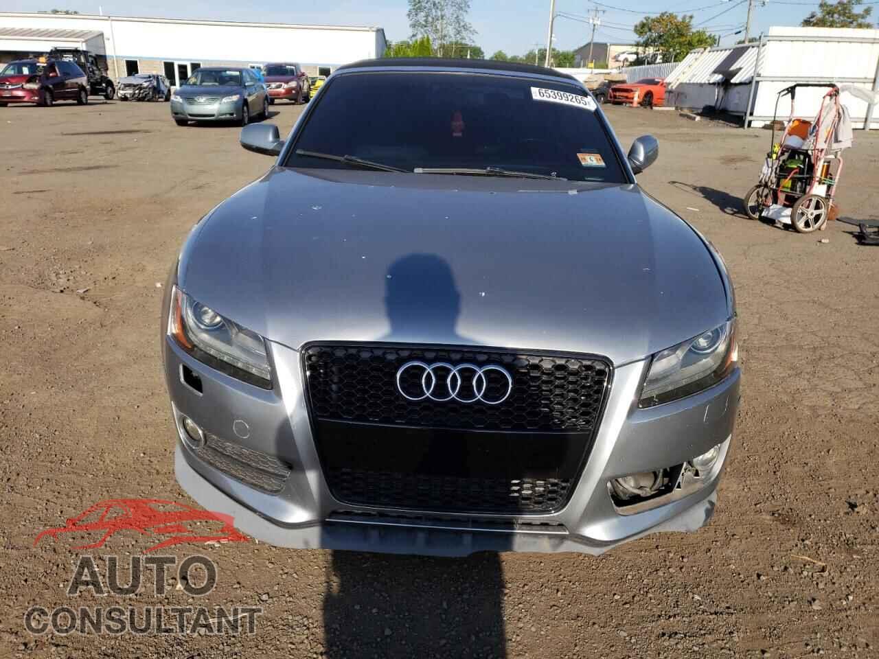AUDI A5 2011 - WAULFAFH7BN010459