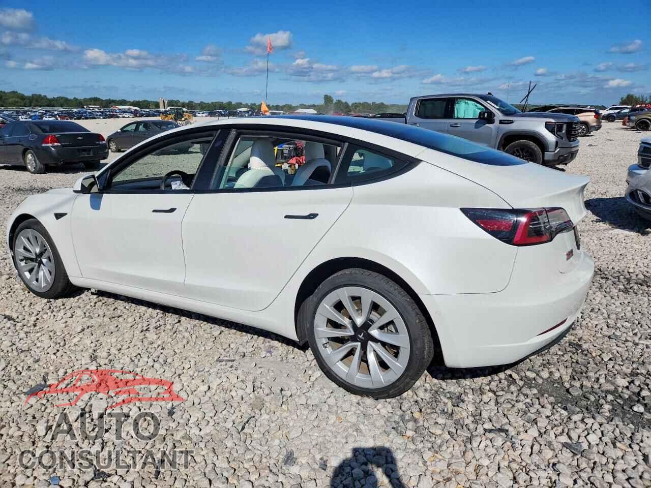 TESLA MODEL 3 2022 - 5YJ3E1EB1NF180922