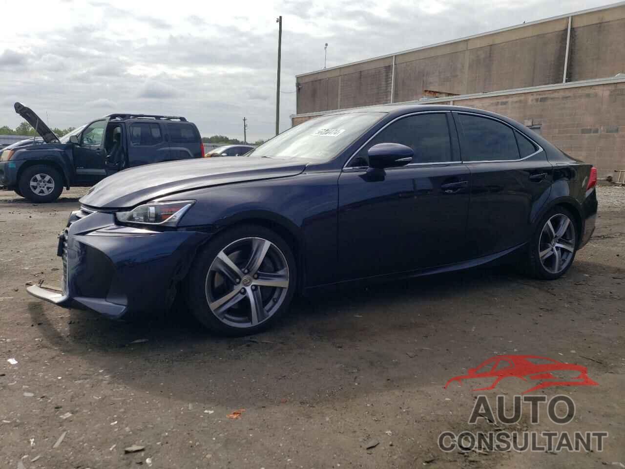 LEXUS IS 2018 - JTHC81D27J5033815