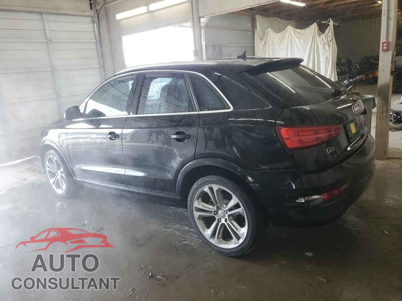 AUDI Q3 2018 - WA1HCCFS7JR033105