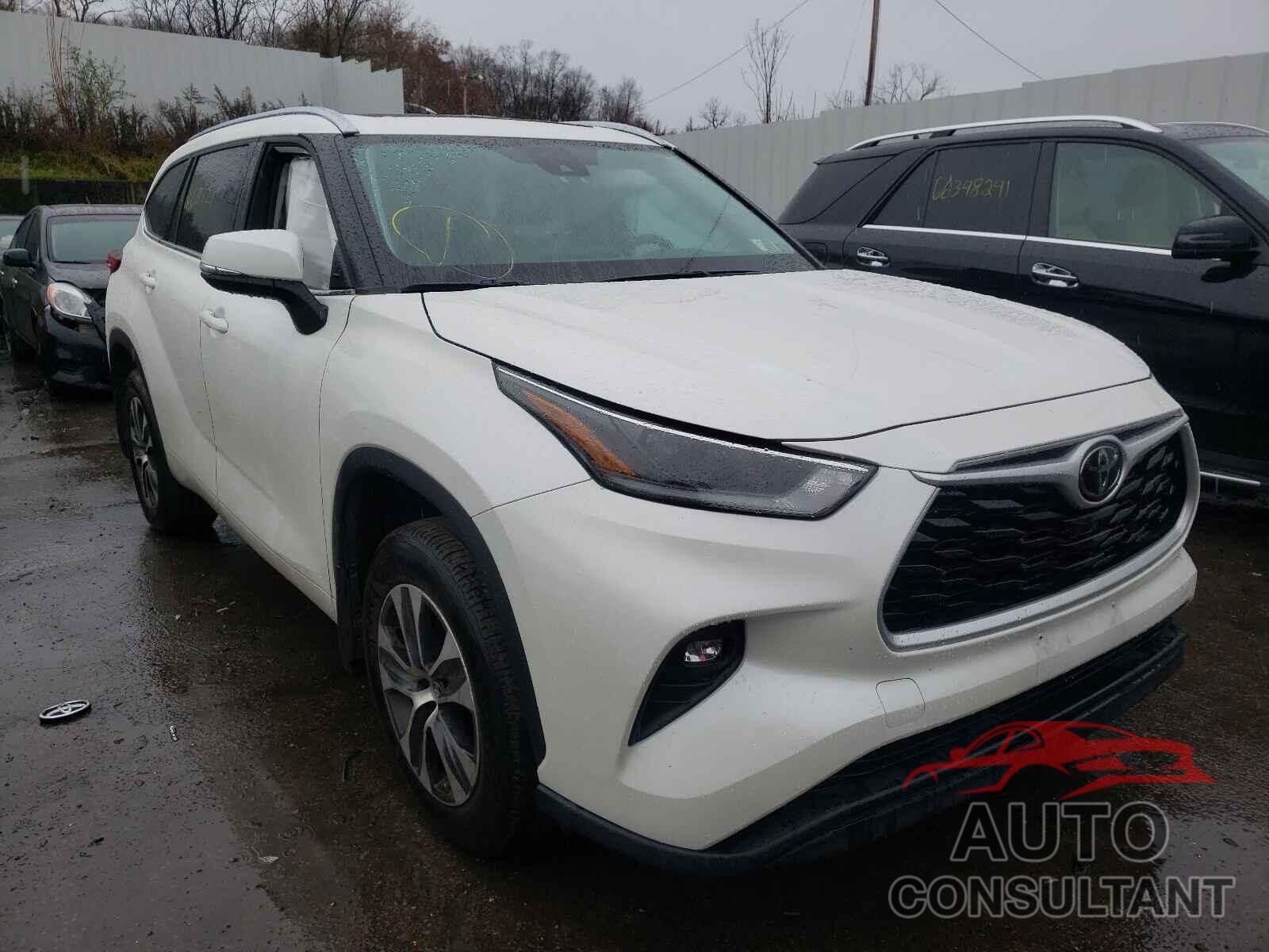 TOYOTA HIGHLANDER 2021 - 5TDHZRBH2MS094188