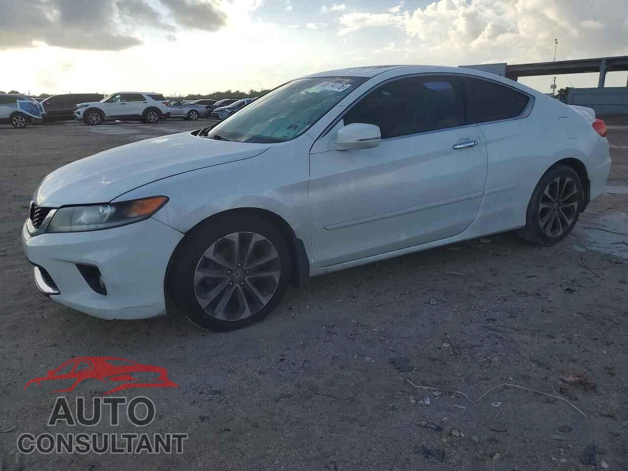 HONDA ACCORD 2013 - 1HGCT2B8XDA010149