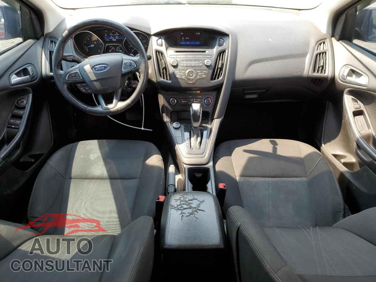 FORD FOCUS 2015 - 1FADP3K29FL294167