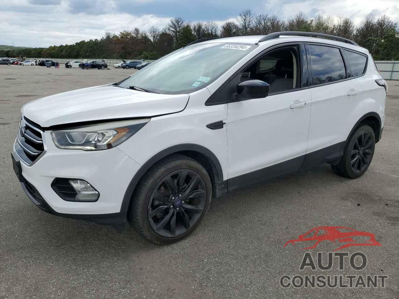 FORD ESCAPE 2017 - 1FMCU9GD1HUE00356