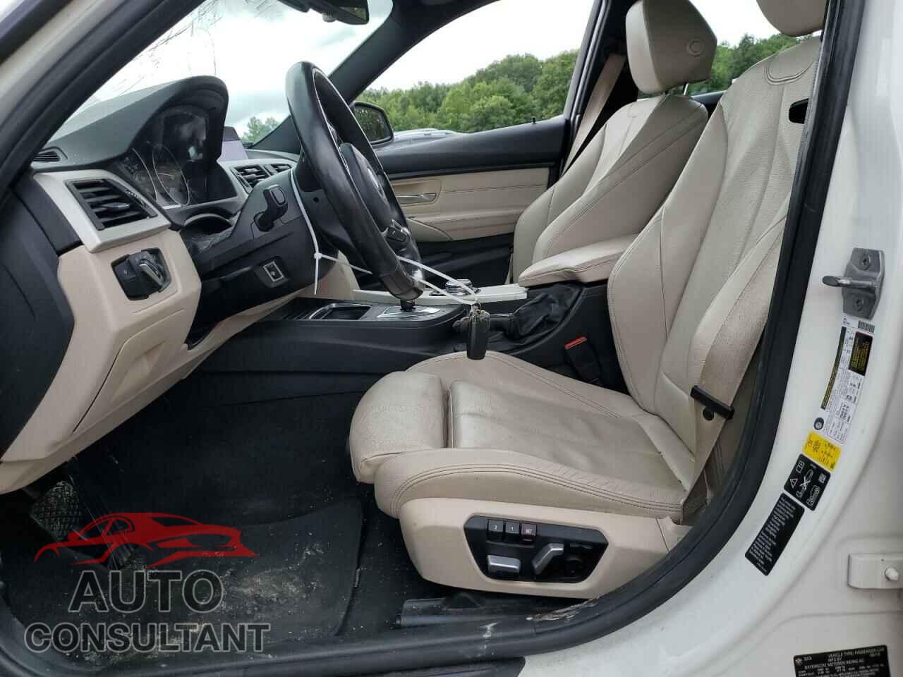BMW 3 SERIES 2016 - WBA8E5G51GNU21528
