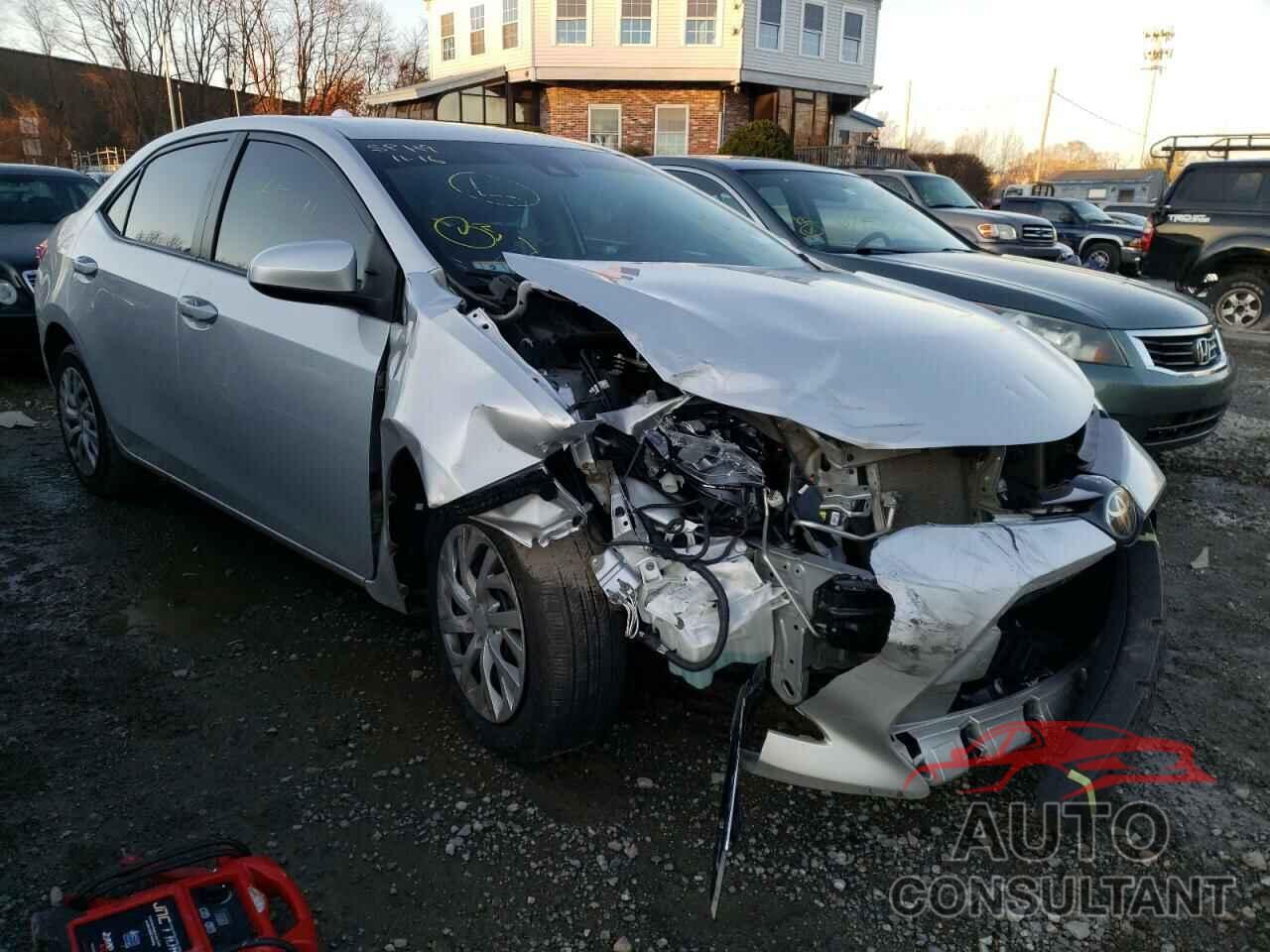 TOYOTA COROLLA 2018 - 2T1BURHE1JC124318