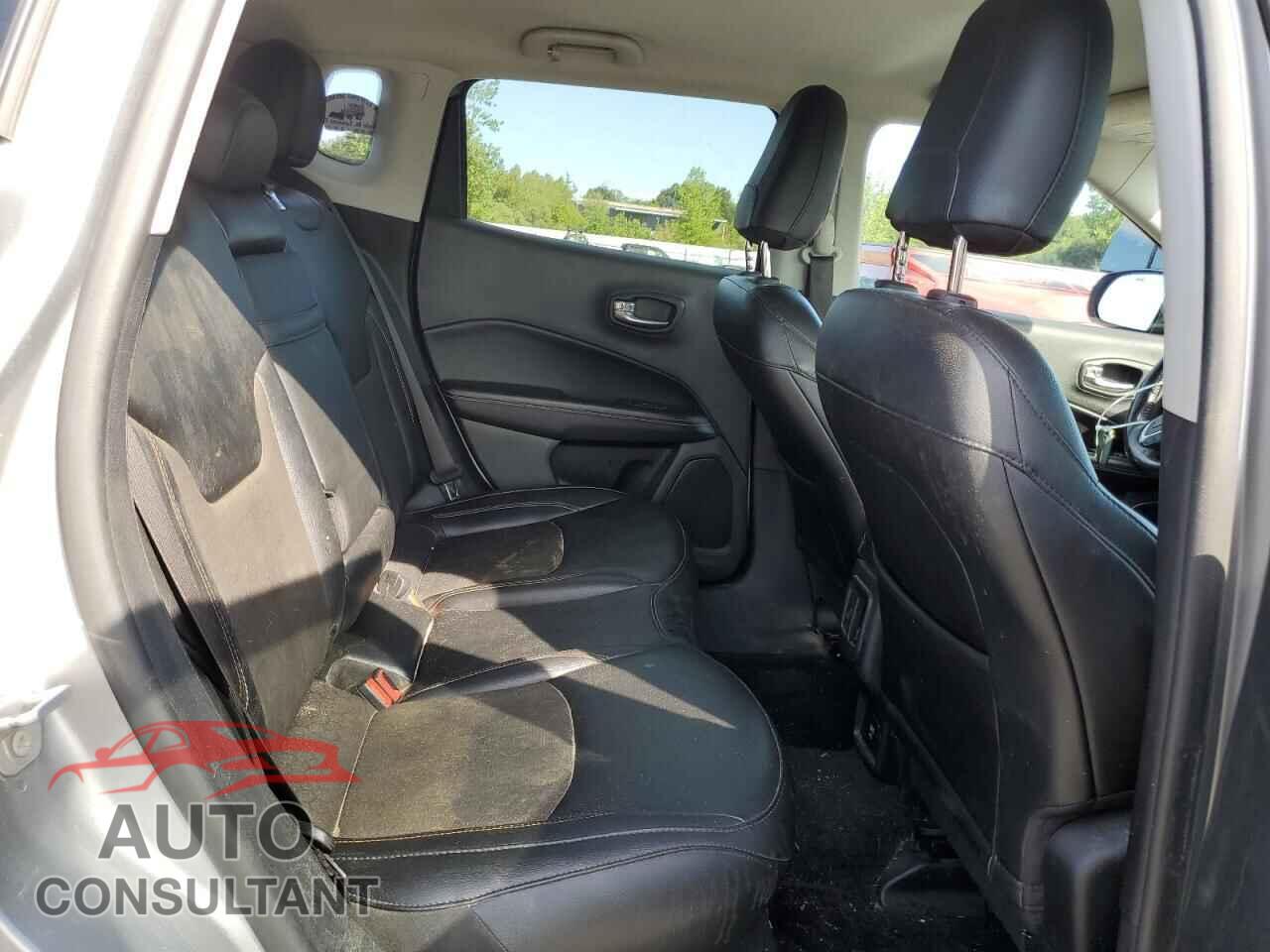 JEEP COMPASS 2020 - 3C4NJDBB2LT104537