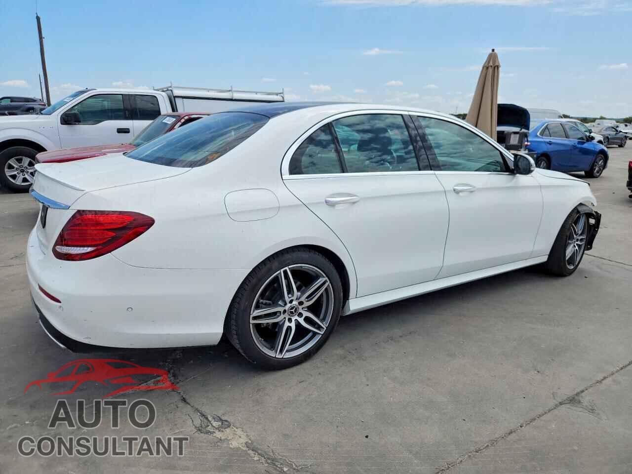 MERCEDES-BENZ E-CLASS 2020 - W1KZF8DB2LA846487