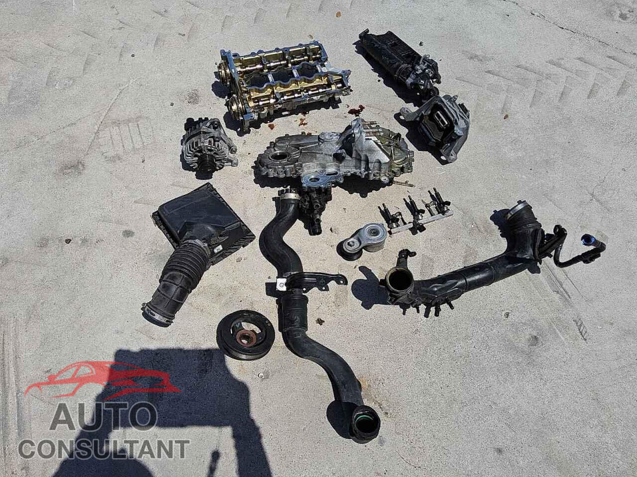 FORD ESCAPE 2020 - 1FMCU0G65LUA93697