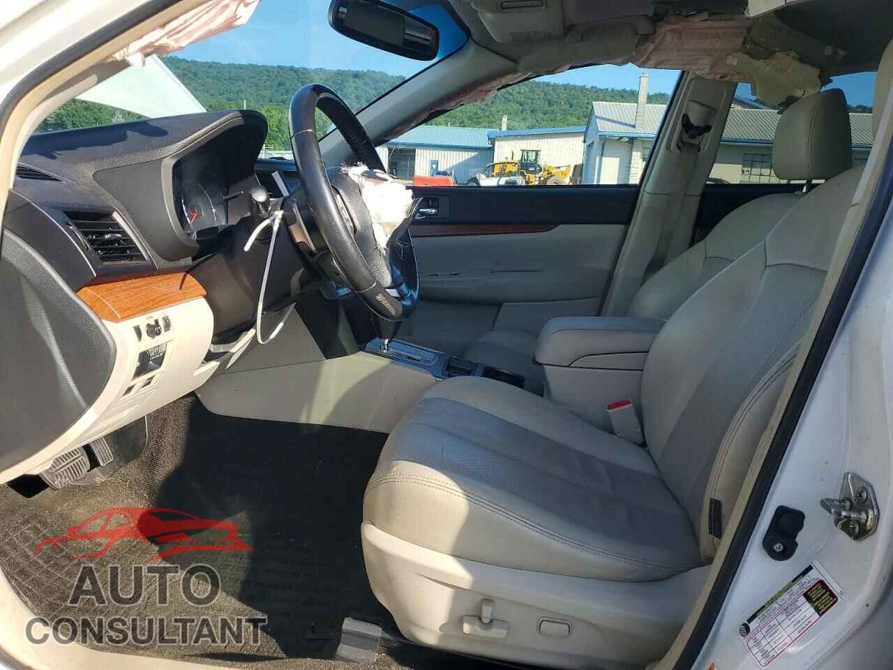 SUBARU OUTBACK 2013 - 4S4BRCLC8D3282748