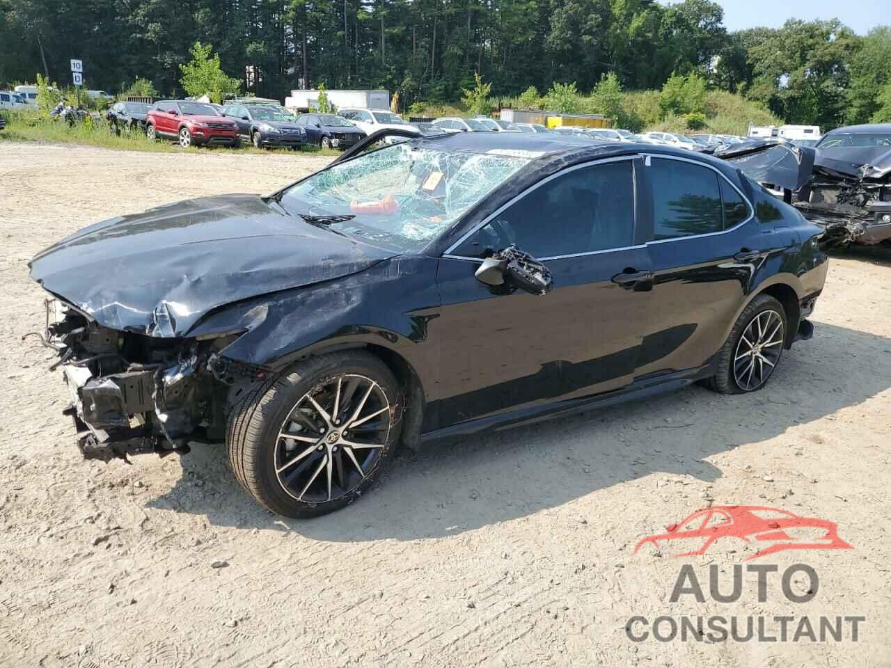 TOYOTA CAMRY 2022 - 4T1G11AK3NU666881